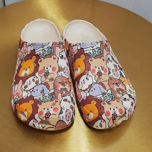Women's Classic Cartoon Character Printed Clogs Size 8 🌴 - Picture 6 of 7
